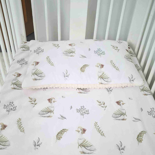 fitted sheet with elastic for cot bed 70x140cm and toddler pillow 100% soft cotton with geese pattern cream colour