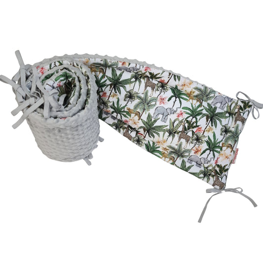 Jungle-themed fabric with elephants and plants on a white background cosy cot bed bumper 210cm long for cot 70x140cm grey back with cotton pattern with elephants giraffes palm trees