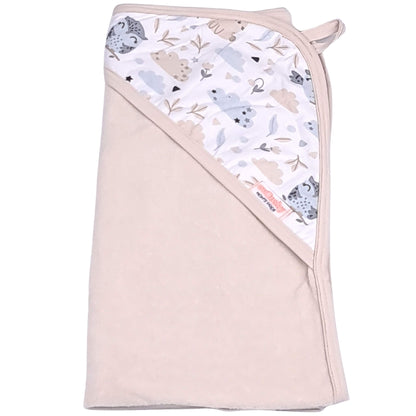 Hooded baby towel beige with bunnies and owls pattern 100x100 cm