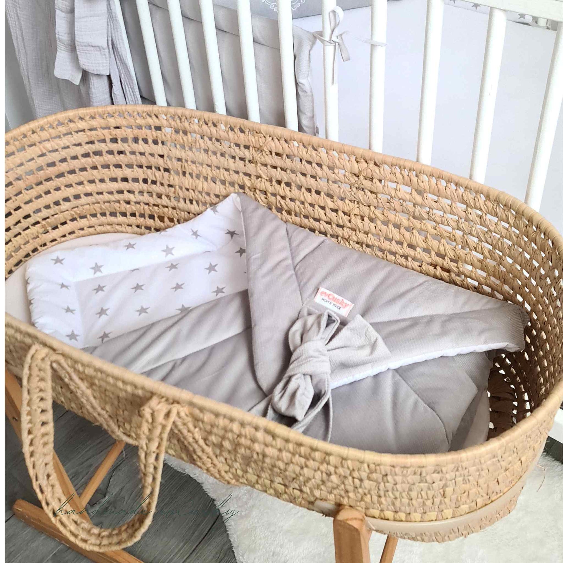 evcushy swaddle wrap for baby grey and white